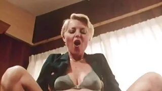 باورچی خانے میں کلیپ سکسس ایرانی اسپورٹی آدمی لباس میں سوادج ، اتارنا fucking لڑکی