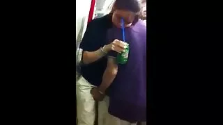 اسپورٹی سکس ایرانی دانلود لڑکی اس کے منہ میں لیتا ہے اور پچھواڑے میں دیتا ہے